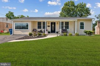 604 W SOMERDALE RD, Somerdale, NJ 08083