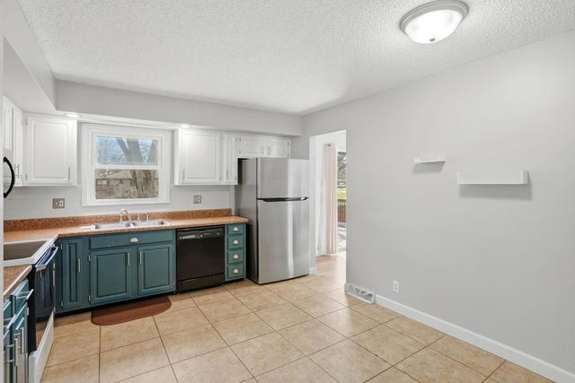 4500 W GEORGETOWN DR, Columbia, MO 65203