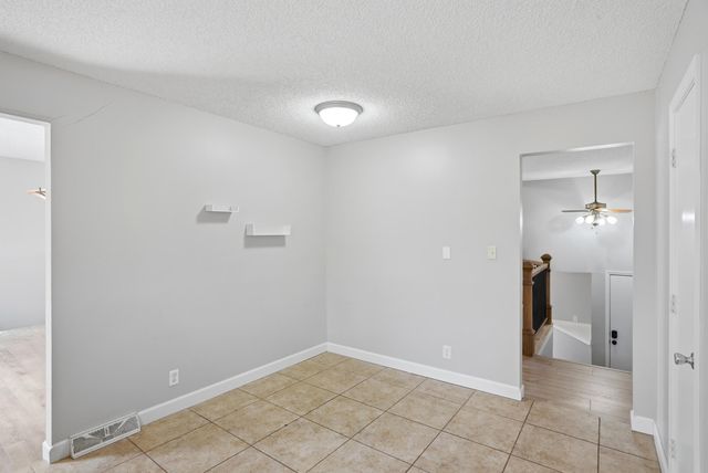 4500 W GEORGETOWN DR, Columbia, MO 65203