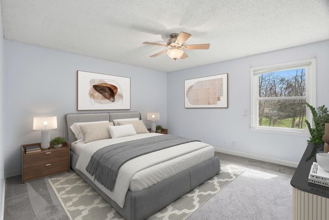 4500 W GEORGETOWN DR, Columbia, MO 65203