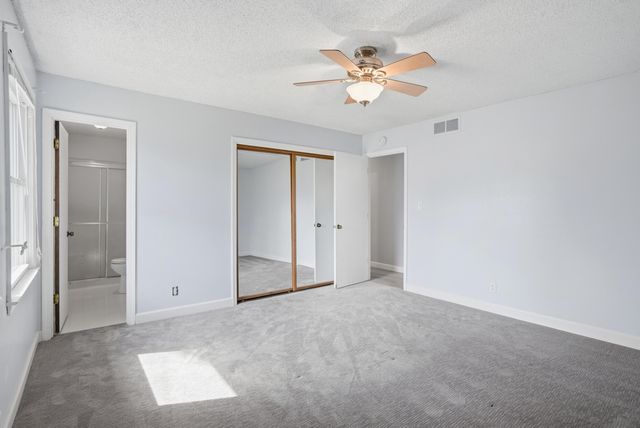 4500 W GEORGETOWN DR, Columbia, MO 65203