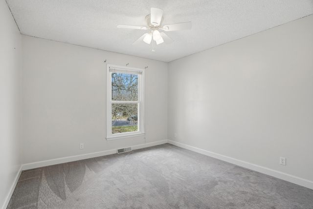 4500 W GEORGETOWN DR, Columbia, MO 65203