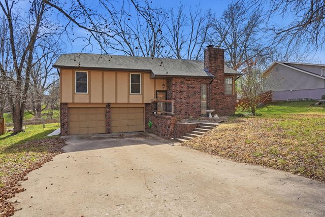 4500 W GEORGETOWN DR, Columbia, MO 65203