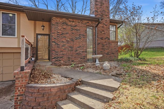 4500 W GEORGETOWN DR, Columbia, MO 65203