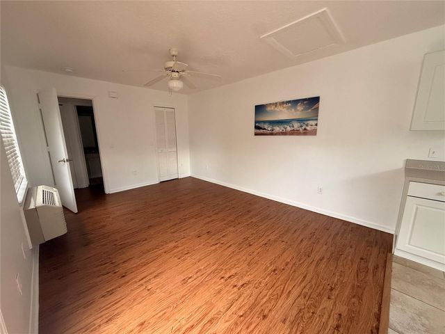 527 CARIBBEAN DRIVE B, Davenport, FL 33897