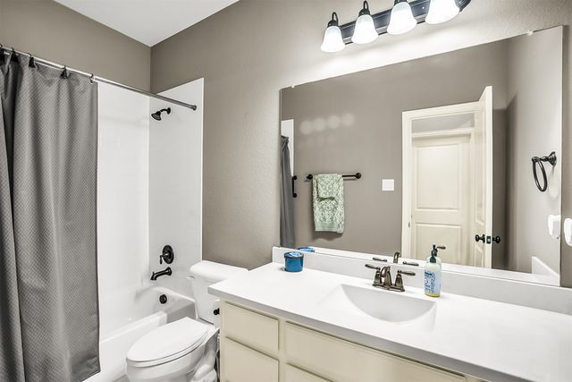 6913 Barolo Drive, Rowlett, TX 75088