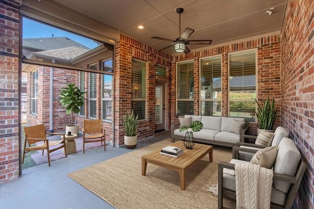 6913 Barolo Drive, Rowlett, TX 75088