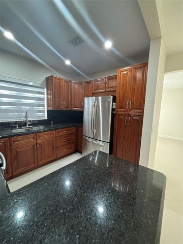 1648 SW 13th St NA, Miami, FL 33145