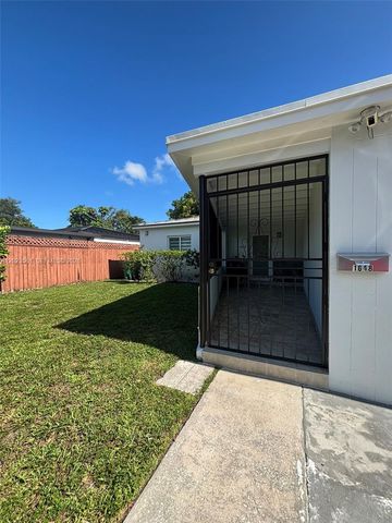 1648 SW 13th St NA, Miami, FL 33145