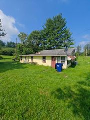 10646 Watson Road SE, Heath, OH 43056