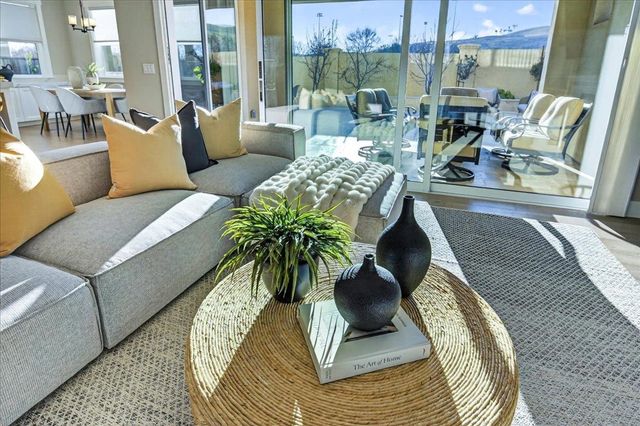 249 Zinnia Ct, San Ramon, CA 94582