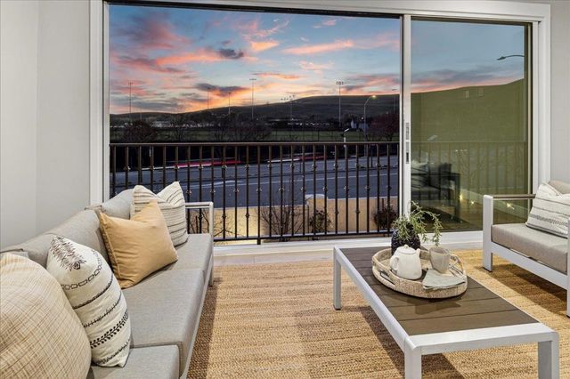 249 Zinnia Ct, San Ramon, CA 94582