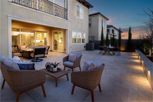 249 Zinnia Ct, San Ramon, CA 94582