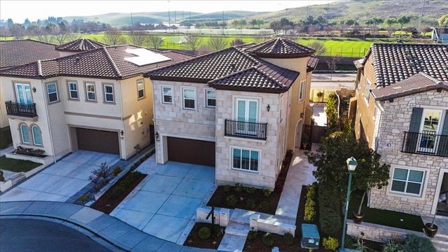 249 Zinnia Ct, San Ramon, CA 94582