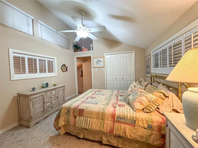 1031 Redfish Street, Bayou Vista, TX 77563