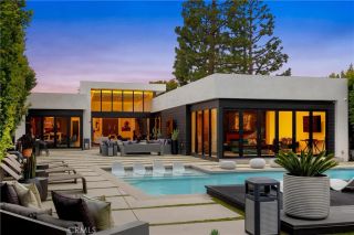 7139 Macapa Drive, Los Angeles, CA 90068