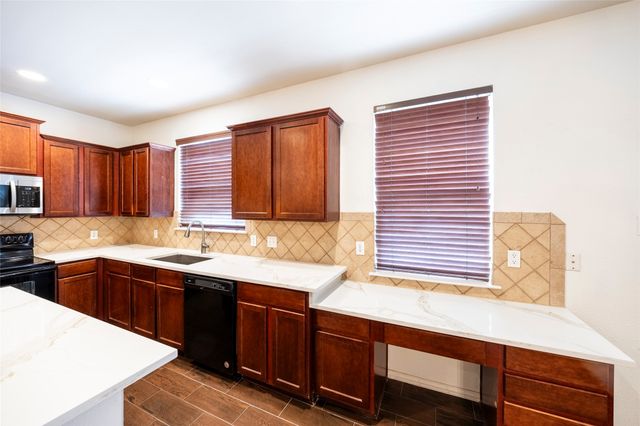 1401 Stone Mountain Parkway, Savannah, TX 76227