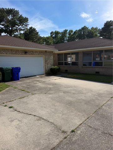 804 Seminole DR, Suffolk, VA 23434