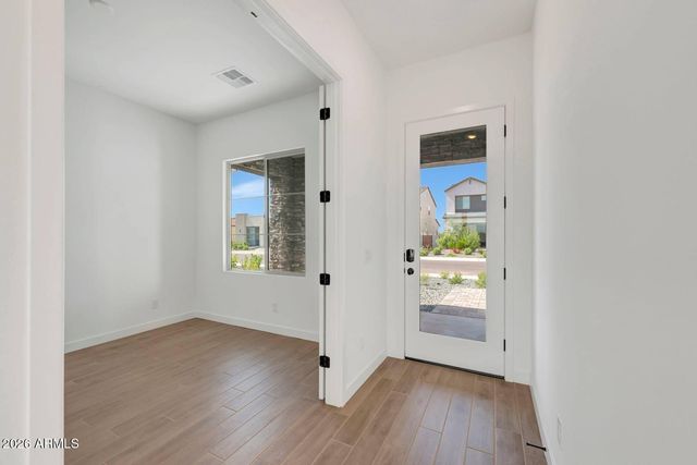 2093 E MILL Road, San Tan Valley, AZ 85140