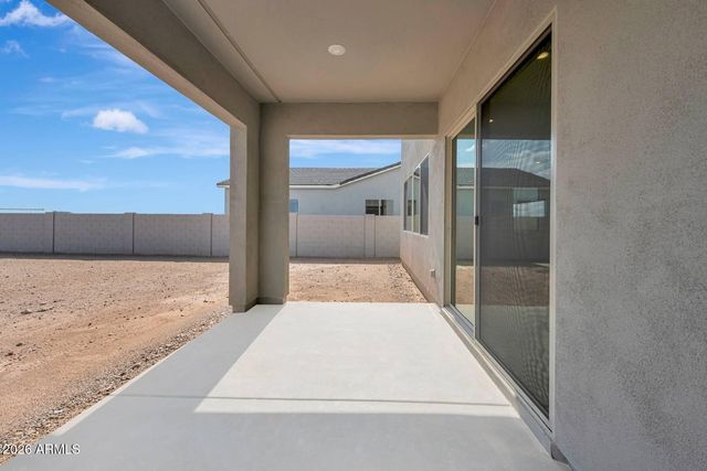 2093 E MILL Road, San Tan Valley, AZ 85140