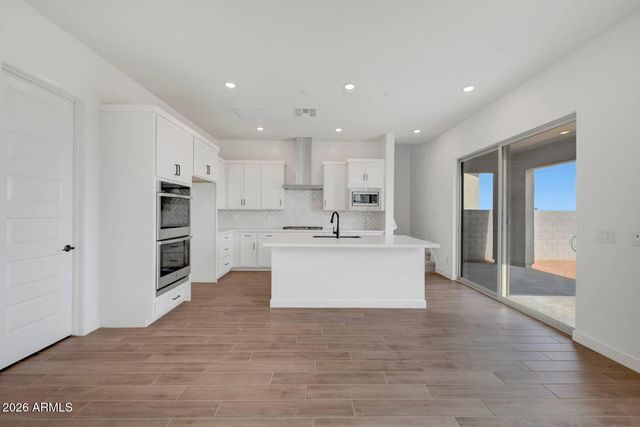 2093 E MILL Road, San Tan Valley, AZ 85140