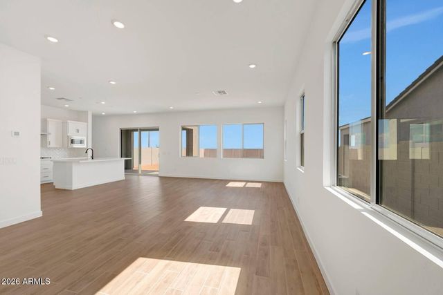 2093 E MILL Road, San Tan Valley, AZ 85140
