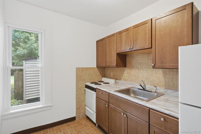 25 Conklin Street, Poughkeepsie, NY 12601