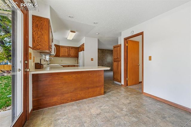 323 Maplewood Drive, Colorado Springs, CO 80907