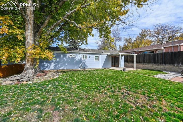 323 Maplewood Drive, Colorado Springs, CO 80907