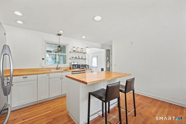 840 Westside Road, Cheshire, CT 06410