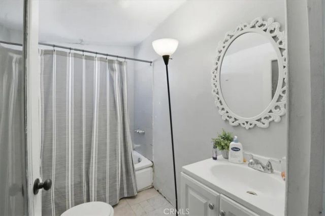 10223 S Grevillea Avenue, Inglewood, CA 90304