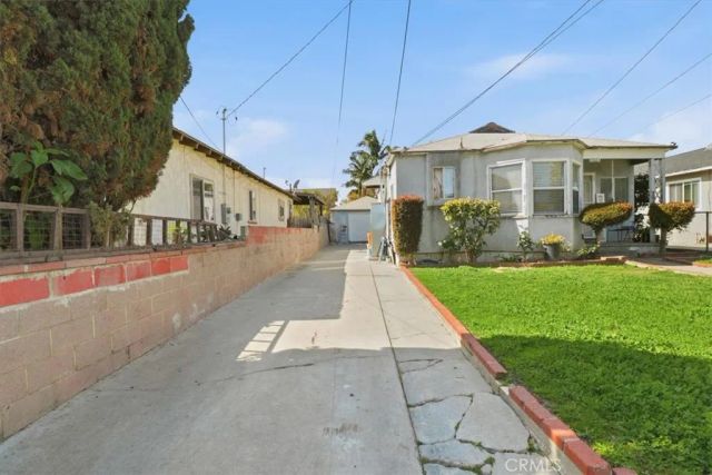 10223 S Grevillea Avenue, Inglewood, CA 90304
