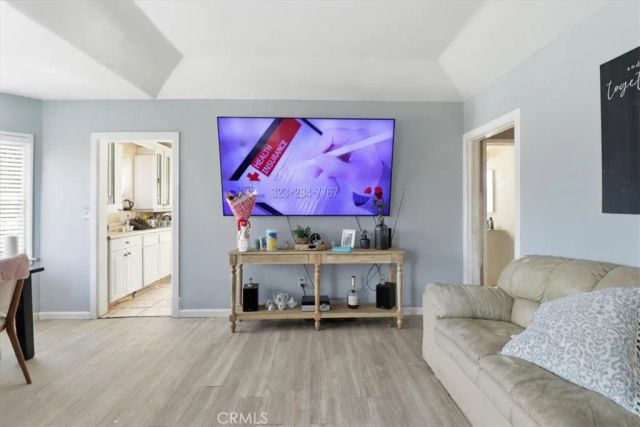 10223 S Grevillea Avenue, Inglewood, CA 90304