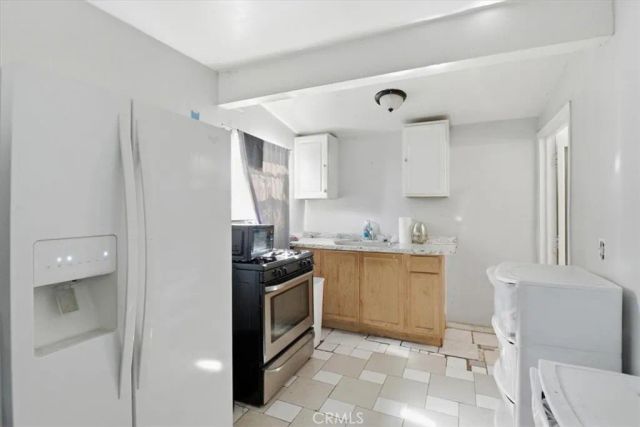 10223 S Grevillea Avenue, Inglewood, CA 90304