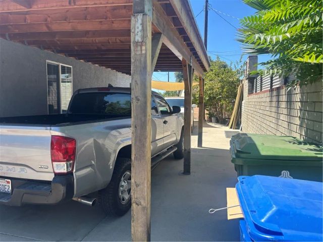 10339 Lev, Los Angeles, CA 91331