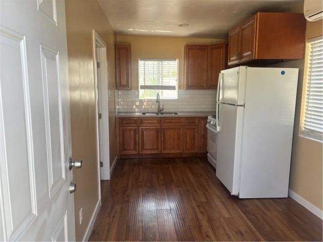 10339 Lev, Los Angeles, CA 91331