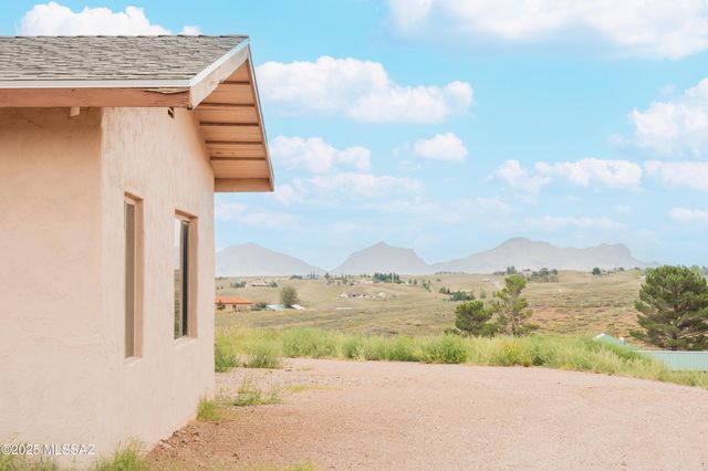56 Cayuse Trail, Sonoita, AZ 85637