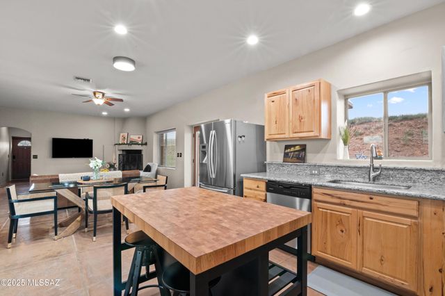 56 Cayuse Trail, Sonoita, AZ 85637