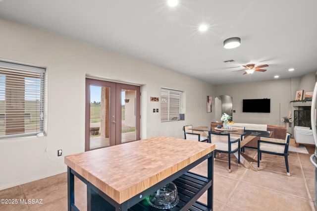 56 Cayuse Trail, Sonoita, AZ 85637