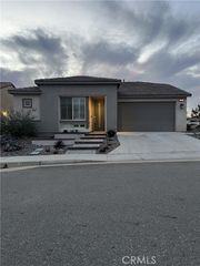 1563 Sunswept Way, Beaumont, CA 92223