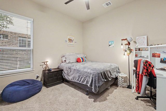 1919 Mulligan DR, Round Rock, TX 78664