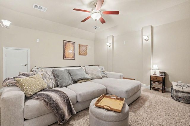 1919 Mulligan DR, Round Rock, TX 78664