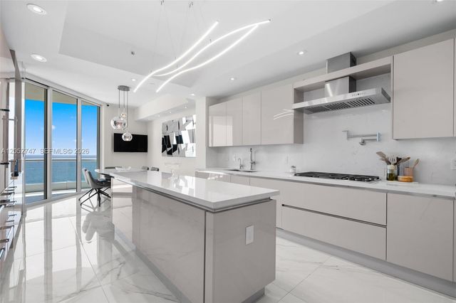 16047 Collins Ave 1703, Sunny Isles Beach, FL 33160