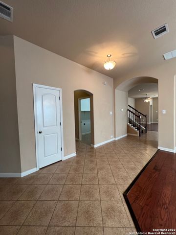 25030 BUTTERMILK LN, San Antonio, TX 78255