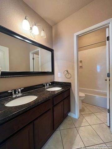 25030 BUTTERMILK LN, San Antonio, TX 78255