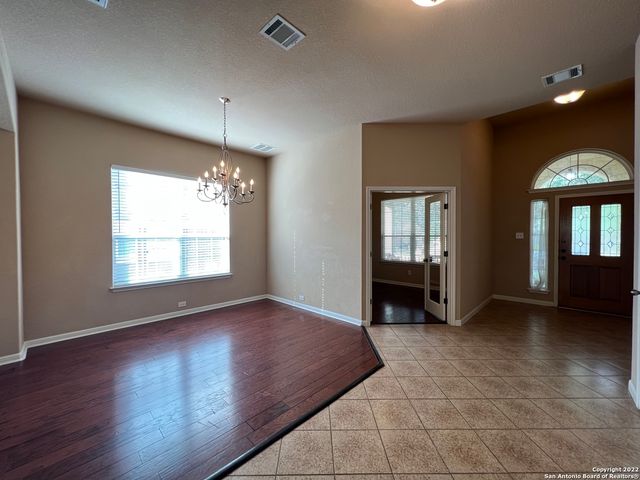 25030 BUTTERMILK LN, San Antonio, TX 78255