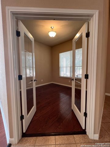 25030 BUTTERMILK LN, San Antonio, TX 78255