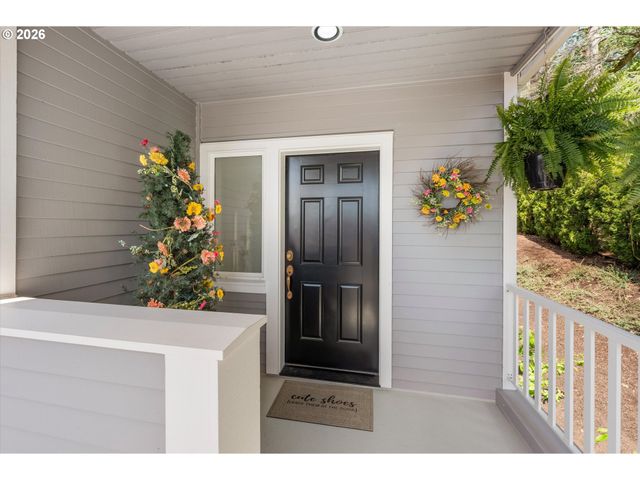 4701 CAMBRIDGE Ct, Lake Oswego, OR 97035