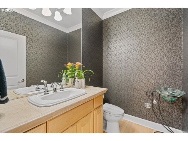 4701 CAMBRIDGE Ct, Lake Oswego, OR 97035