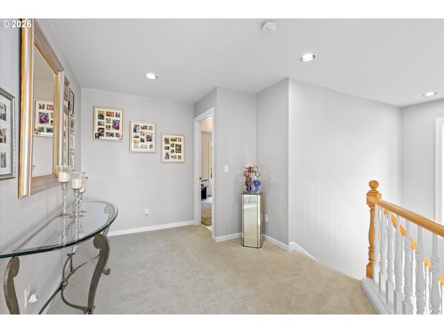 4701 CAMBRIDGE Ct, Lake Oswego, OR 97035